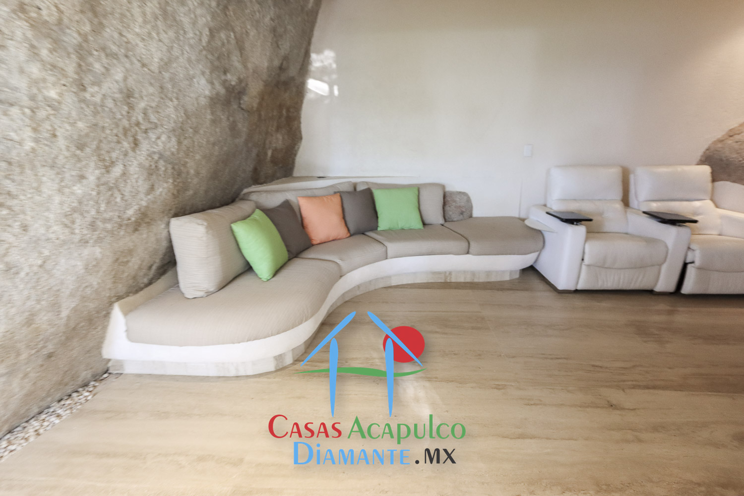 Villa Scarlet Bird - Salón de televisión 5